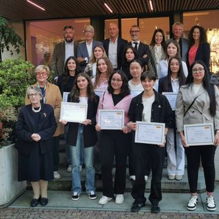 STEM: premiate 11 studentesse eccellenti con le Borse di Studio di Confindustria Canavese STEM: premiate 11 studentesse eccellenti con le Borse di Studio di Confindustria Canavese