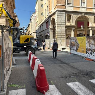 Via Roma pedonale, avanza il cantiere: da lunedì cambia la viabilità Via Roma pedonale, avanza il cantiere: da lunedì cambia la viabilità