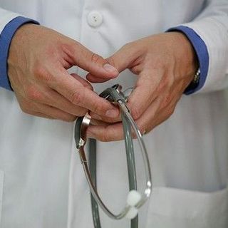 Carmagnola, cinque persone in ospedale per un'intossicazione alimentare