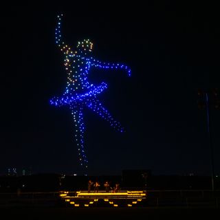 Lo spettacolo DroneArt Show illumina i cieli per due serate a Vinovo