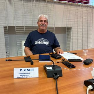 Il consigliere Piero Ventre passa in minoranza