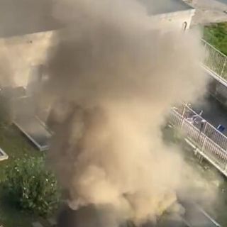 Va a fuoco un garage sotterraneo, momenti di paura in corso Giulio Cesare