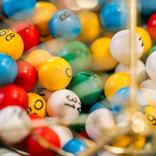 Guida per organizzare la perfetta serata romantica a casa