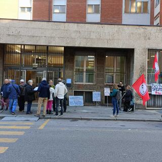 Potere al Popolo dice no alla chiusura del poliambulatorio di via Le Chiuse