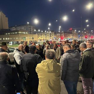 Ampia partecipazione dei commercianti al sopralluogo in largo Grosseto