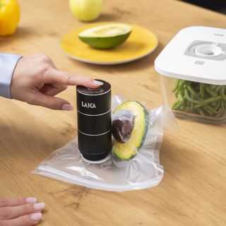 Con il sottovuoto Laica alt allo spreco alimentare Con il sottovuoto Laica alt allo spreco alimentare