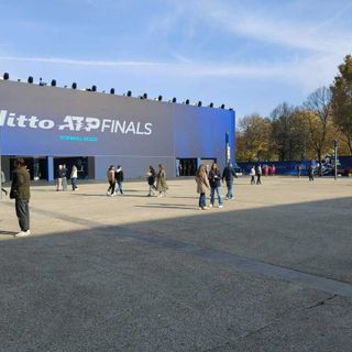 Si sente male davanti al Fan Village: trasportato alle Molinette in codice rosso