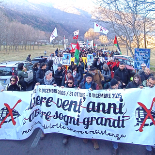 Foto tratta dalla pagina Facebook "Notavinfo Notav"