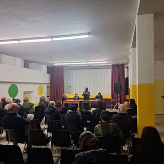 Assemblea per discutere del destino dell'ambulatorio di via del Ridotto