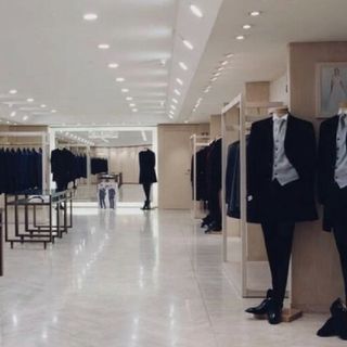 Moda, Carlo Pignatelli dimezza il personale: la preoccupazione dei sindacati Moda, Carlo Pignatelli dimezza il personale: la preoccupazione dei sindacati