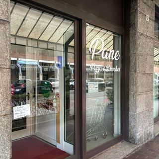 Si abbassa un'altra serranda per il commercio di vicinato torinese