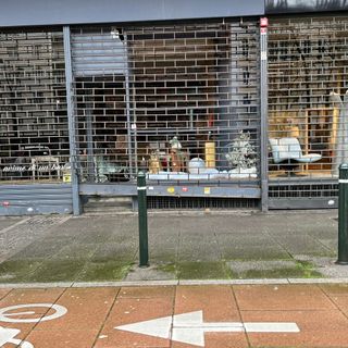 Ancora una spaccata ai danni di un negozio di Torino