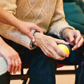 Consorzio Cisa31, Canalis e Quaranta (Pd): "La Regione e i Comuni anticipino i fondi statali per le persone non autosufficienti"