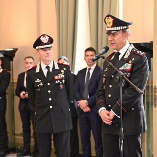 Un momento della visita del generale Salvatore Luongo