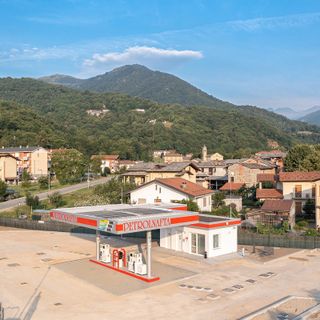 La Petrolnafta inaugura a Paesana un nuovo punto vendita