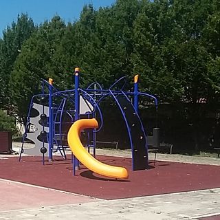 Giardino lineare di via Stradella, ripresi i lavori di riqualificazione