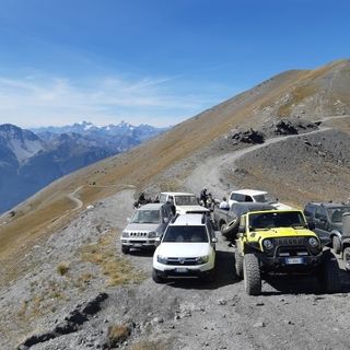 Bardonecchia, 42 fuoristrada hanno preso parte alla &quot;4x4 Prima Neve”