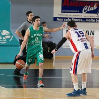 La 5Pari è fredda nel finale e batte Serravalle