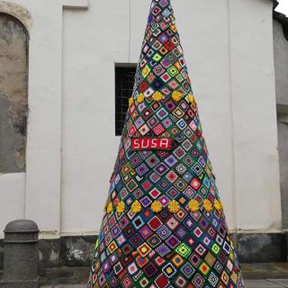 L'Albero ad Uncinetto sarà ospitato anche in Piemonte