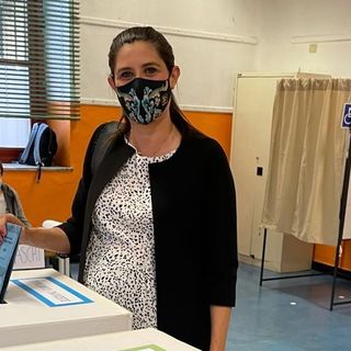 Chiara Appendino al seggio elettorale