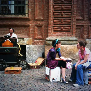 L’arte di strada conquista le vie di Pinerolo