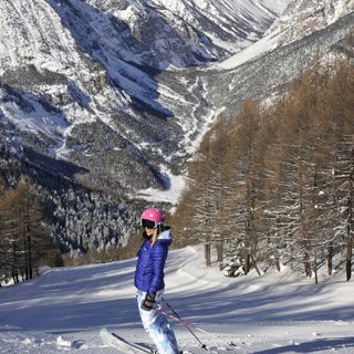 Bardonecchia, la stagione invernale dello sci inizia con la Campagna stagionali