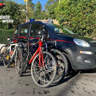 Ladri di biciclette “da competizione” scoperti dai carabinieri di Imperia: la banda aveva colpito anche in Piemonte