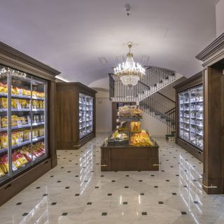 Biraghi conquista Torino: il tempio del formaggio apre in piazza San Carlo [FOTO e VIDEO]