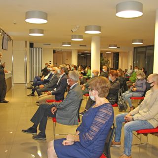 Consegnate a 40 giovani le borse di studio della Banca di Caraglio   Tutti i nomi dei neo diplomati e neo laureati premiati in due distinte serate alla Cittadella