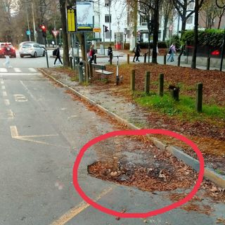A Torino buche sull'asfalto non riparate per anni: &quot;Prima facciamo la metro 2&quot;