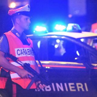 Prostituzione e droga, con l'App spia sullo smartphone monitorava l’attività delle ragazze: 10 arresti