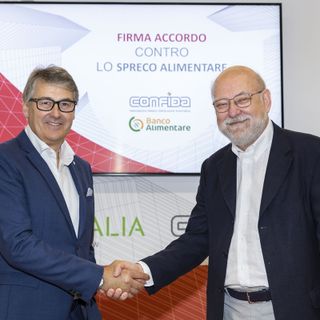 Il Piemonte dona 14 tonnellate di beni e cibo al Banco Alimentare