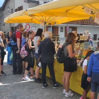 Melezet invasa da molti turisti per festeggiare la Madonna del Carmine, Festa della Scapulaire