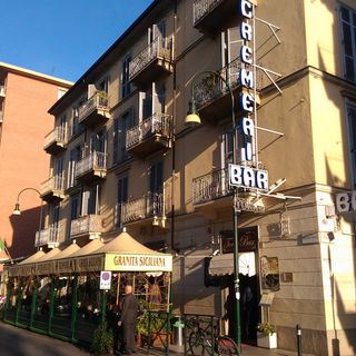 Torre, caffè e granite a Torino da 45 anni
