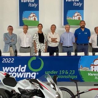 Pronti, partenza, via: iniziano i Mondiali di Canottaggio a Varese (servizio di Fabio Gandini)