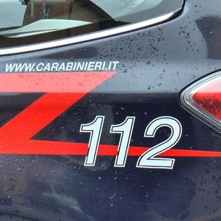 Colpisce amico al dito con coltello a Reggio Emilia, denunciata una 24enne di Torino