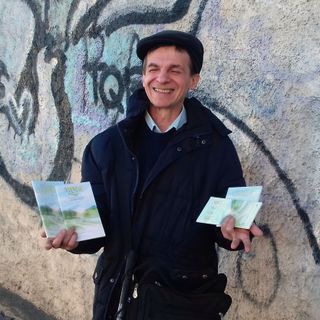 &quot;Molta gente mi aiuta e voglio ricambiare&quot;: la storia di Carlo, un volontario non vedente