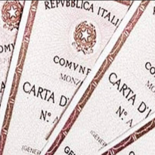 Popolo della Famiglia Piemonte soddisfatto: &quot;Tornano le diciture madre e padre sulla carta d'identità&quot;