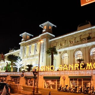 Sanremo: la grande stagione teatrale del Casino di Sanremo prosegue e vi da appuntamento a Capodanno con Rocco Papaleo