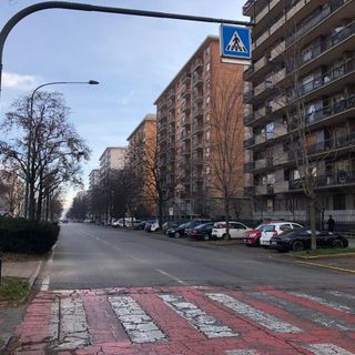 Illuminazione pubblica scadente in corso Cosenza