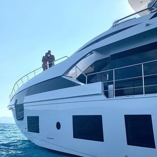 Dopo Celle Ligure Cristiano Ronaldo torna a Sanremo con Georgina e la famiglia su uno yacht a Portosole