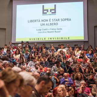 Biennale Democrazia, nel weekend gratuità su bus e tram per i possessori di un biglietto