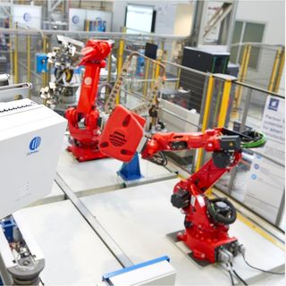 Ericsson, TIM e Comau abilitano la fabbrica del futuro attraverso il 5G, la robotica e il machine learning
