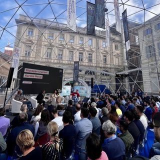 Cinquemila presenze per il Festival Digitale Popolare. Di Costanzo: “Il digitale ha conquistato la piazza”