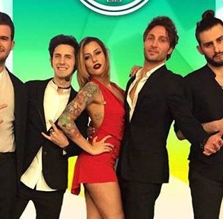 Un sabato sera esplosivo al Different con la musica dance dei Divina