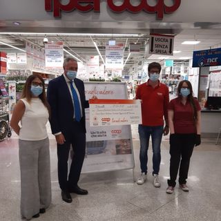Coronavirus, l'ora donata dai dipendenti Nova Coop a sostegno della Croce Rossa: devoluti 62mila euro
