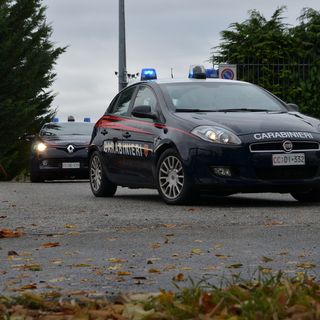 auto dei carabinieri