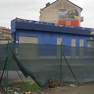 L'ex distributore di benzina di corso Vercelli