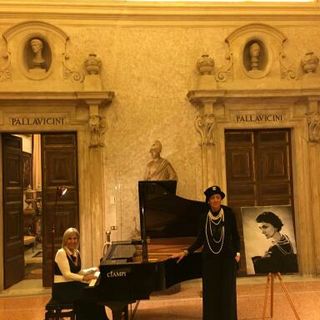 Ad Avigliana il pomeriggio d'inizio autunno racconta la vita di Coco Chanel