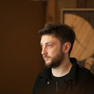 Il pianoforte di Bonifazi sul palco del Mad Dog Social Club di via Maria Vittoria